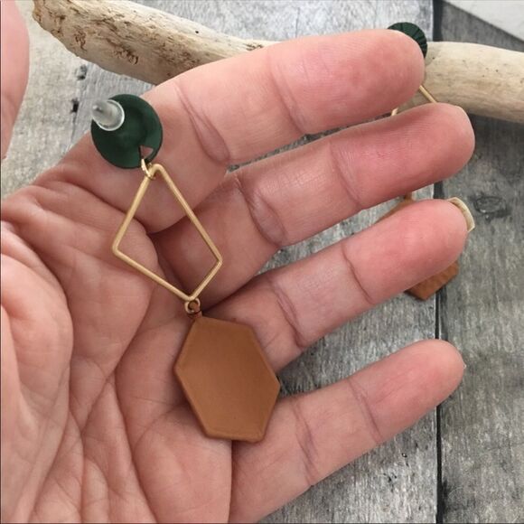 Art Deco Metal and Crystal Earrings - Picture 4 of 5